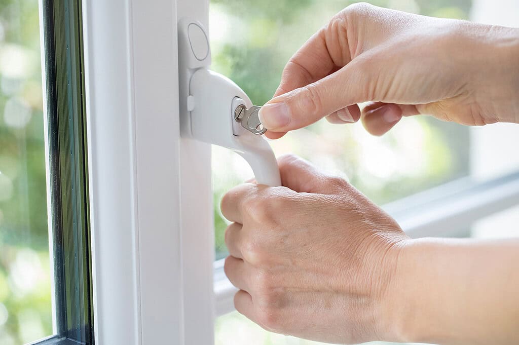 how to replace uPVC window handle